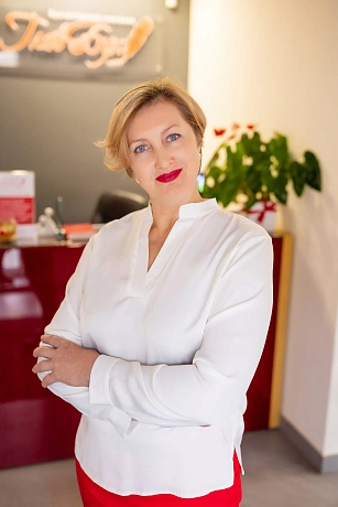 сотрудник 1